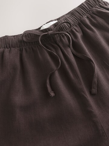 Next Loosefit Hose in Braun