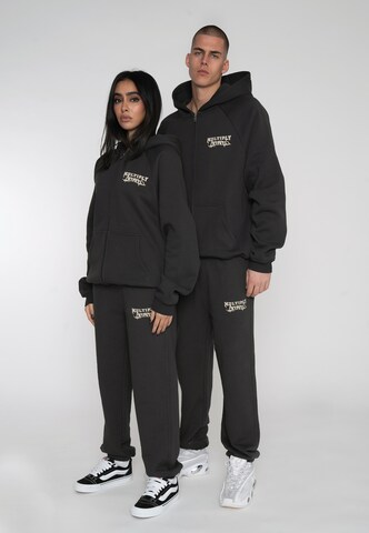 Multiply Apparel - Sudadera con cremallera 'Scholar' en negro