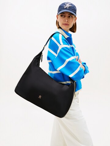 TOMMY HILFIGER Наплечная сумка в Черный