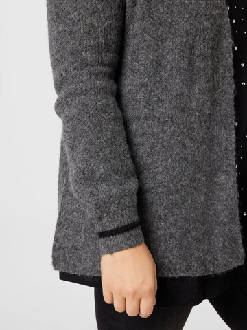 Tom Tailor Women + Strickjacke in Grau