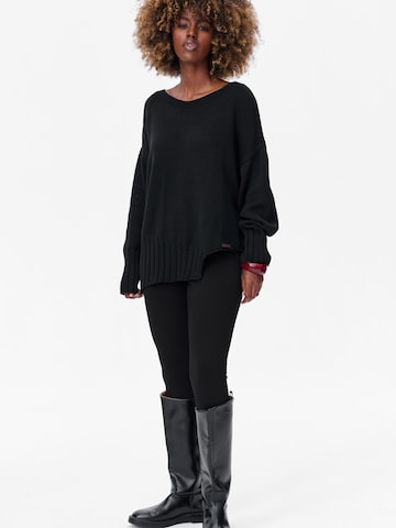 Blue Shadow Pullover‌‌‌ in Schwarz