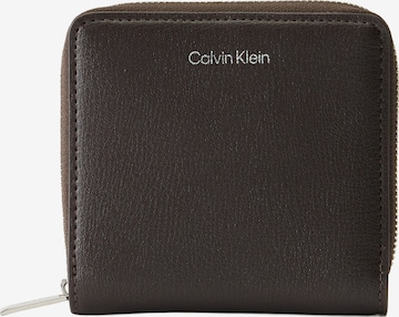 Calvin Klein Wallet in Brown: front