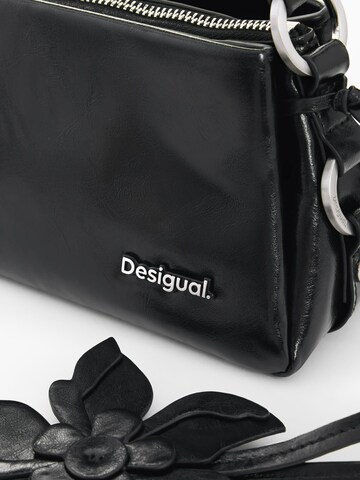 juoda Desigual Rankinė su ilgu dirželiu