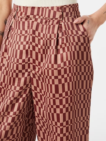 Missguided Wide Leg Bukser med lægfolder i brun