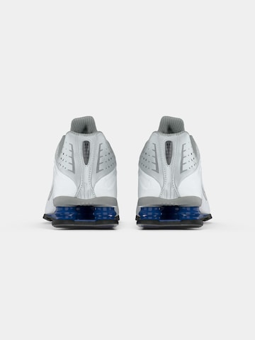 Nike Sportswear Nizke superge 'SHOX R4' | bela barva