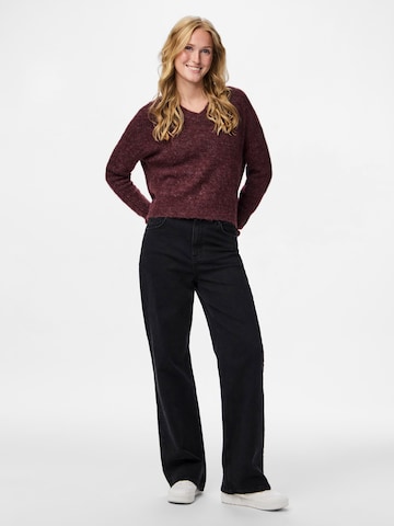 PIECES Sweater in Red: front