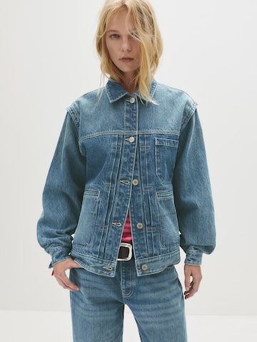 Pull&Bear Prechodná bunda - Modrá: predná strana