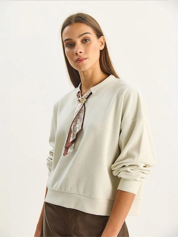 Felpa di Bianco Lucci in bianco