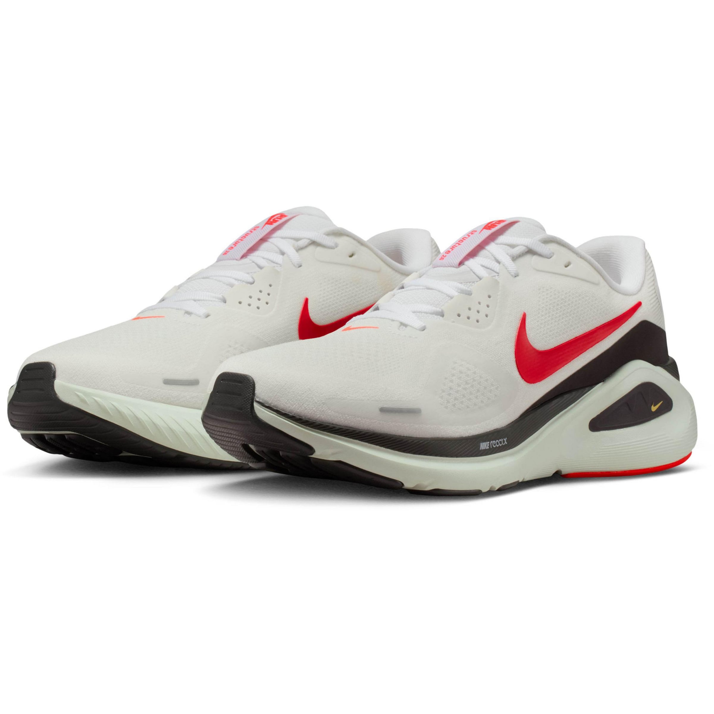 NIKE Laufschuhe 'STRUCTURE 26' in Weiß