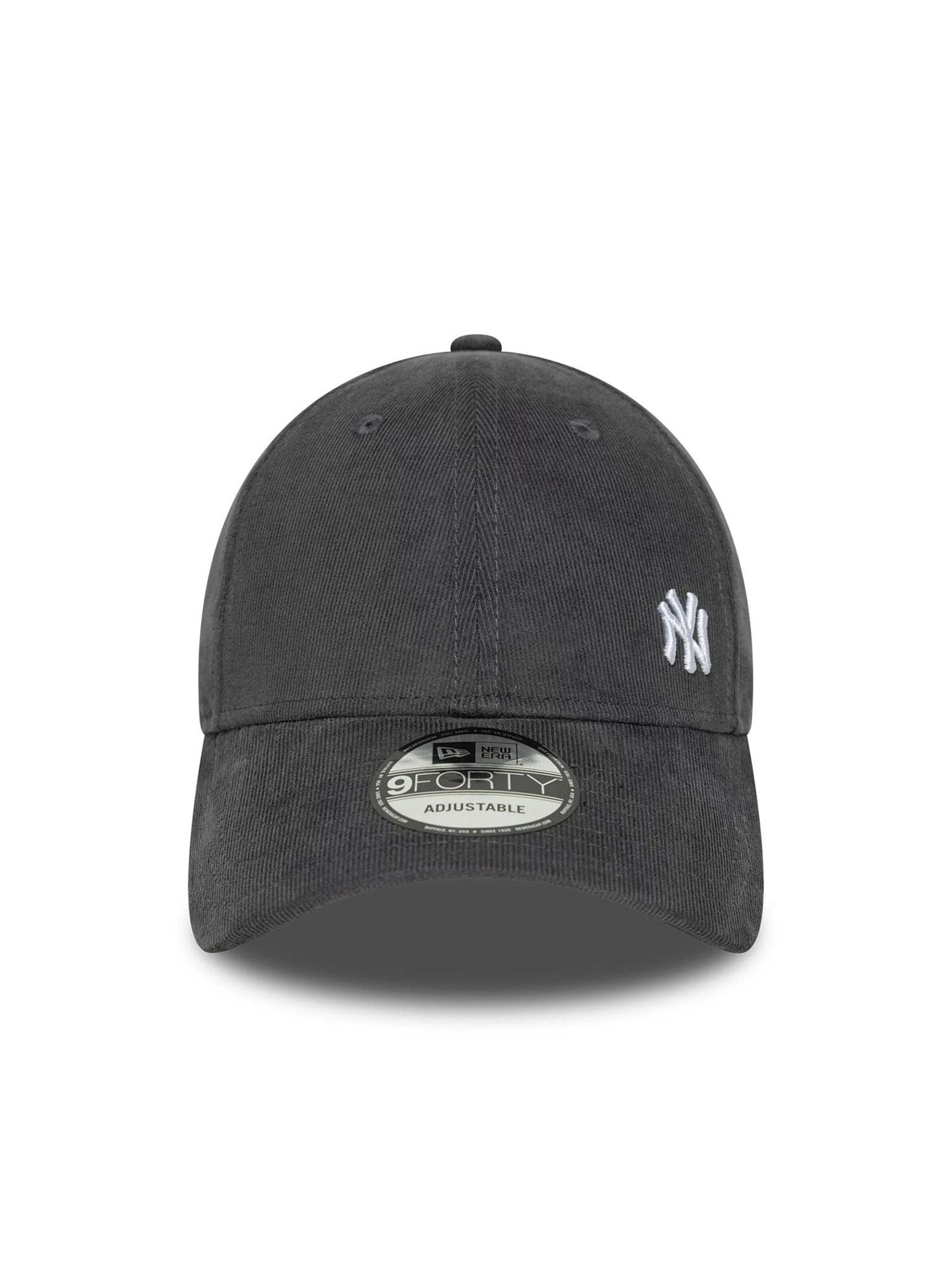 NEW ERA Cap '9FORTY New York Yankees MLB Flawless'‌‌‌‌‌‌ in Grau