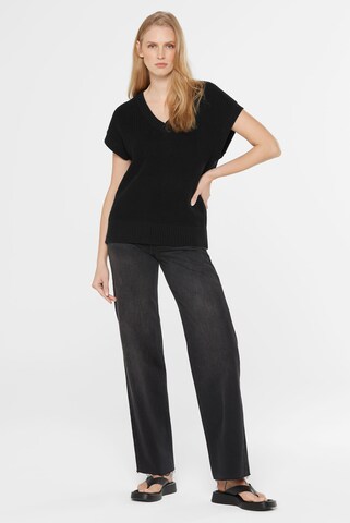 SENSES.THE LABEL Sweater in Black