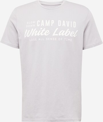 CAMP DAVID T-shirt i grå: framsida