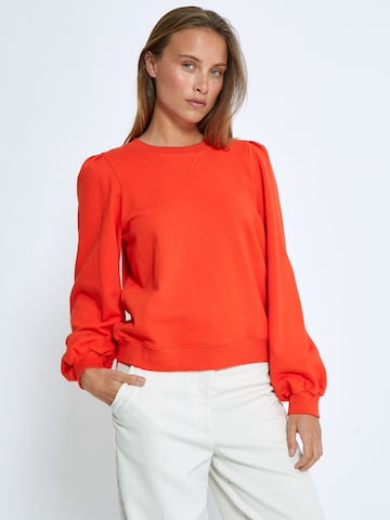 Peppercorn Sweatshirt 'Gloria' in Red: front