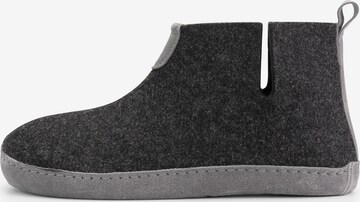 Travelin Slippers 'Stay-Home' in Grey