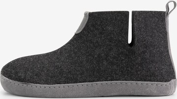 Chaussure basse 'Stay-Home' Travelin en gris