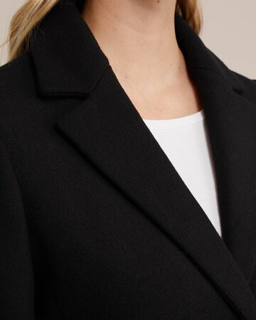 Cappotto di mezza stagione di WE Fashion in nero