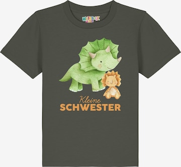watabout.kids T-Shirt 'Dinosaurier 07 Kleine Schwester' in Grün: Vorderseite