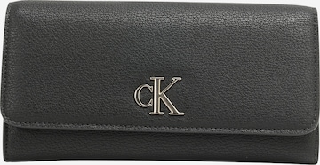 Calvin Klein Jeans Wallet in Black: front