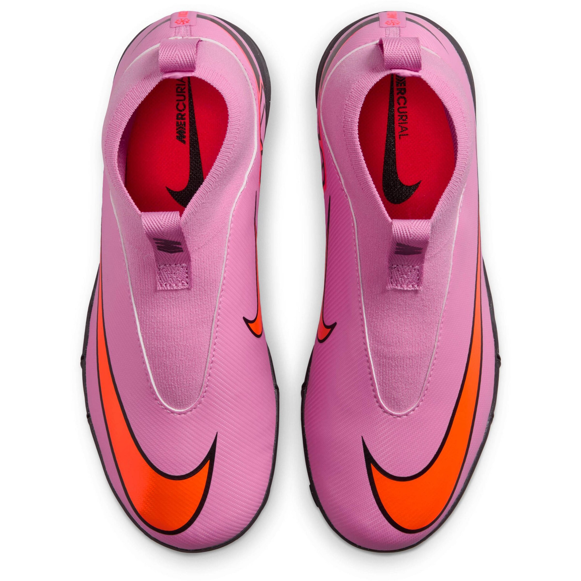 NIKE Soccer Cleats in Pink