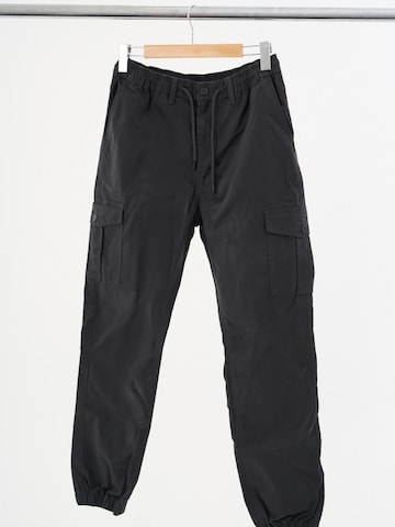 comeor Regular Cargo Pants 'Cargohose Herren' in Black: front