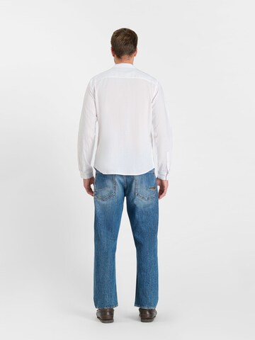 Coupe regular Chemise 'RELIS' Le Temps Des Cerises en blanc