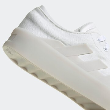 Chaussure de sport 'Znsored' ADIDAS SPORTSWEAR en blanc