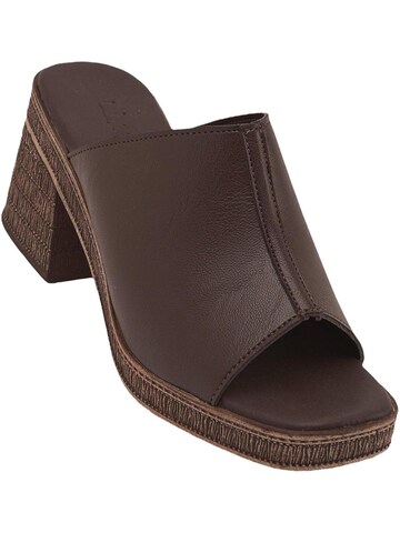 Limoya Mules 'Fanny' in Brown: front