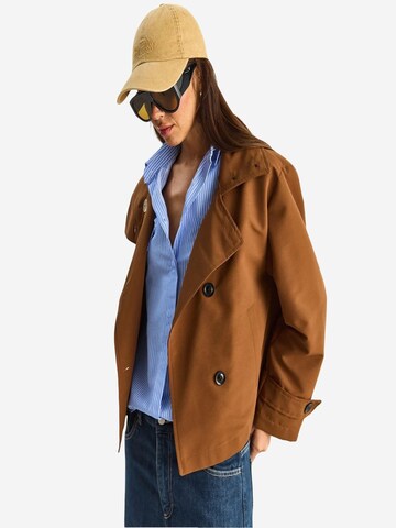 Bianco Lucci Between-Seasons Coat in Brown