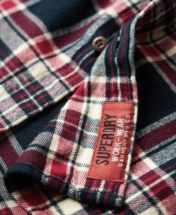 Superdry - Ajuste confortable Camisa en azul