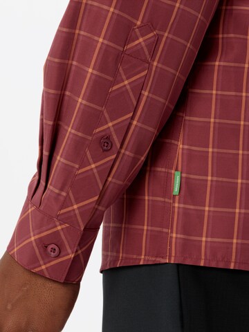 VAUDE Regular fit Athletic button up shirt 'Albsteig III' in Red