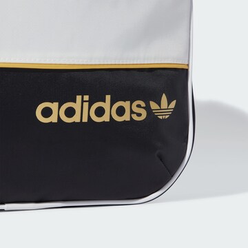 ADIDAS ORIGINALS Rucksack in Schwarz