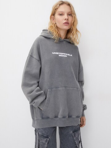 Sweat-shirt Pull&Bear en gris : devant