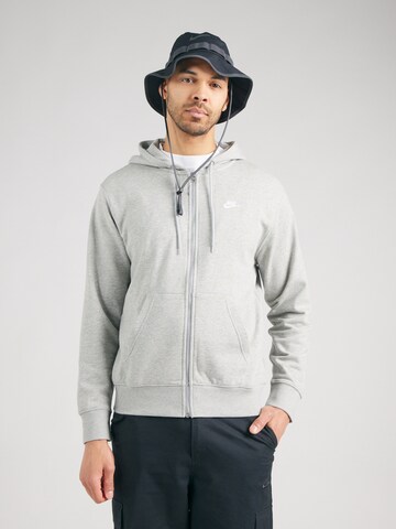 Nike Sportswear Sweatjakke 'Club Fleece' i grå: forside