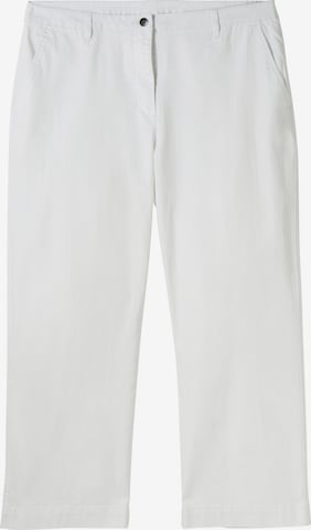 SHEEGO Pants in White: front