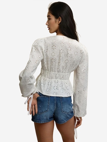 Hiccup - Blusa em branco
