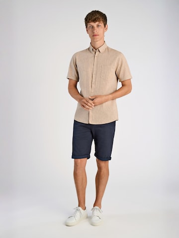 Coupe regular Chemise Lindbergh en beige