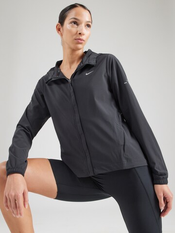 Giacca sportiva 'SWIFT' di NIKE in nero: frontale