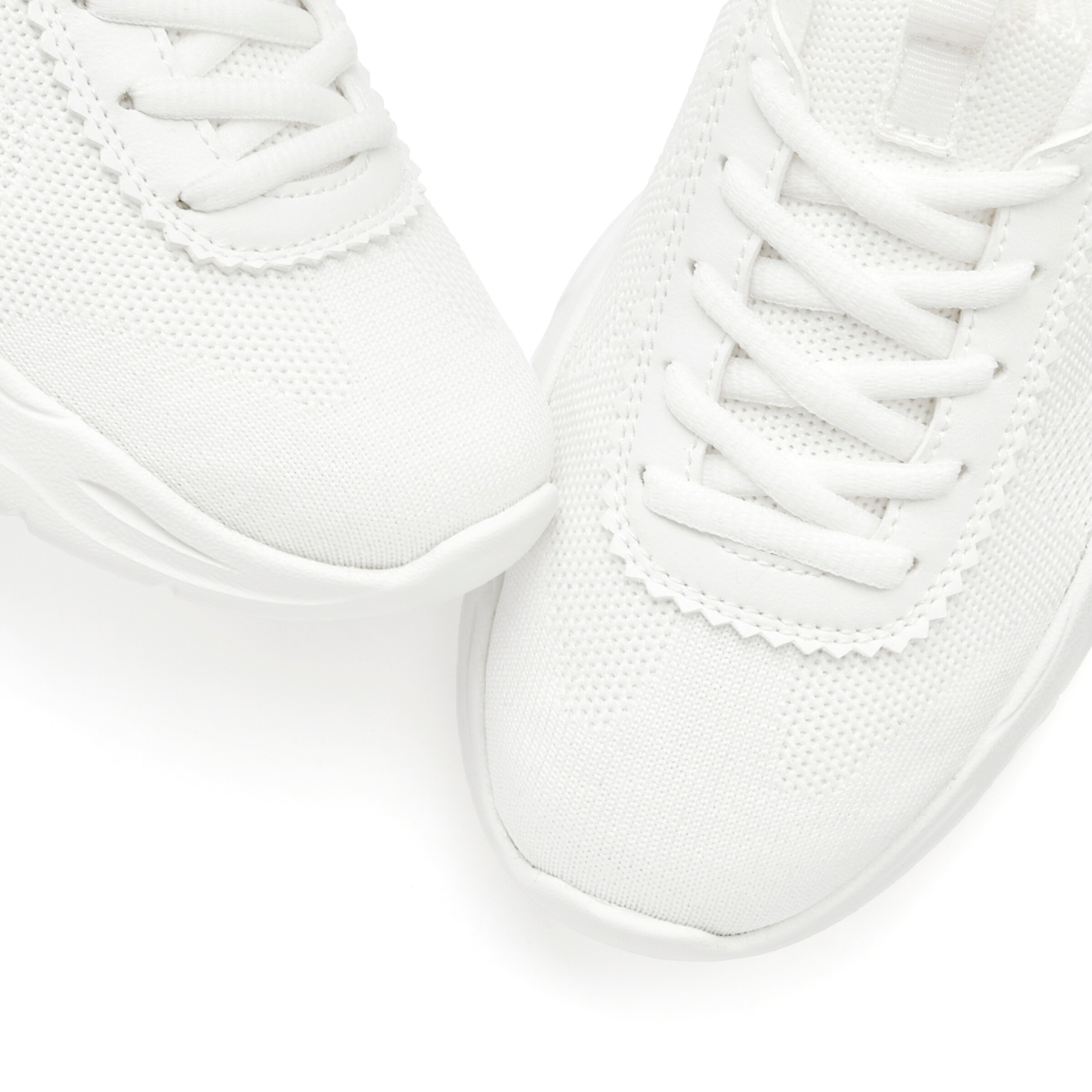 LASCANA ACTIVE Athletic Shoes in White