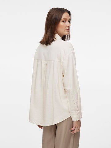 VILA - Blusa en blanco