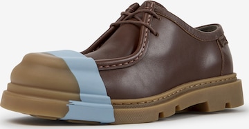 Chaussure à lacets ' Junction ' CAMPER en marron : devant