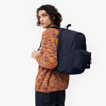 Zaino 'Day Office' di EASTPAK in blu