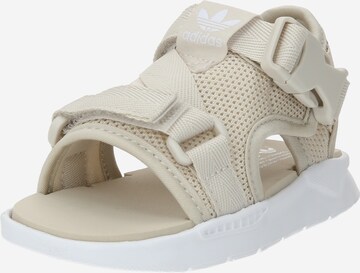 ADIDAS ORIGINALS Sandalen '360 3.0' in Beige: voorkant