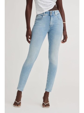 GUESS Skinny Jeans in Blau: Vorderseite