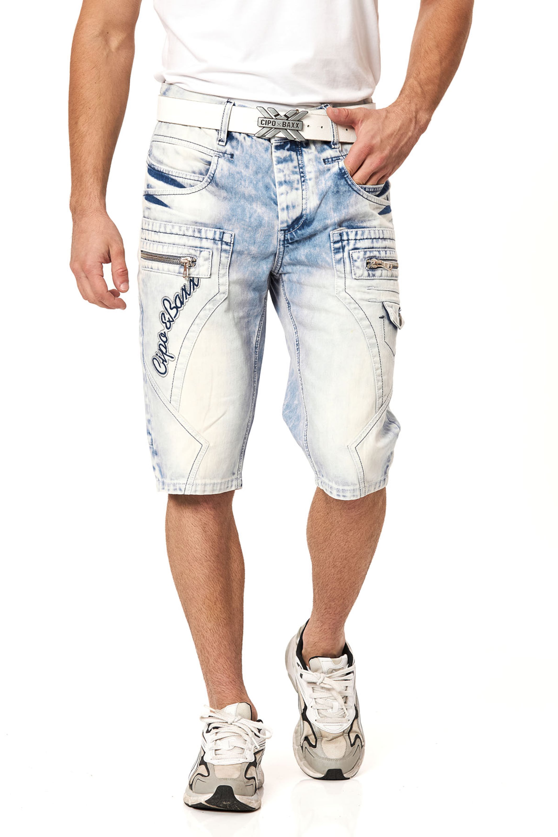 CIPO & BAXX Regular Jeans in Blue: front