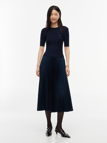 TOMMY HILFIGER Gebreide jurk in Blauw: voorkant