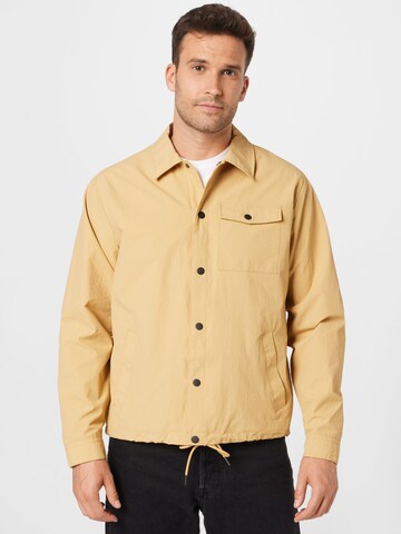 BURTON MENSWEAR LONDON Between-season jacket in Yellow: front