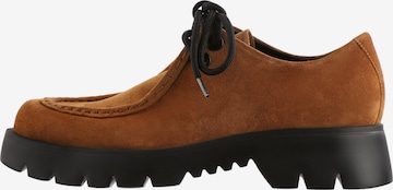 Chaussure à lacets ' SALLY ' Högl en beige : devant