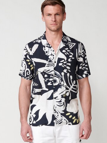 Fit confort Chemise KOROSHI en noir : devant