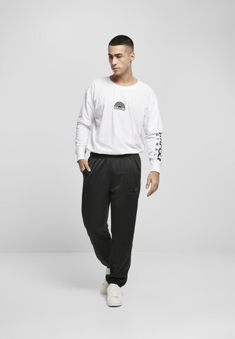 SOUTHPOLE Tapered Pants in Black