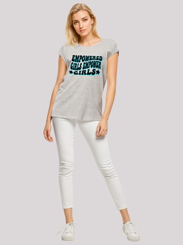 T-shirt 'Internationaler Frauentag  Empowered Girls Power' F4NT4STIC en gris